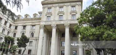 Ceyhun Bayramov Moldova xarici işlər nazirini qarşılayıb