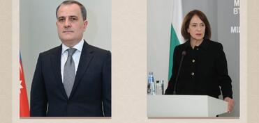 Nazir Ceyhun Bayramov ilə Bolqarıstanın xarici işlər naziri Nadejda Neynski arasında telefon danışığı olub