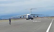 Rusiyadan İrana humanitar yardım aparan təyyarə Lənkəran aeroportuna enib - FOTO
