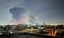 İran Bəhreyn və digər bölgələrdə ABŞ bazalarına zərbə endirib