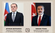 Ceyhun Bayramov Hakan Fidanla telefon danışığı aparıb, Türkiyə ərazisinə növbəti raket hücumunu qınayıb