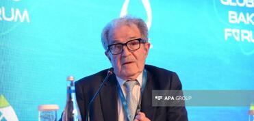 Romano Prodi: Qlobal ticarətdə elə bir balans yaradılmalıdır ki, sistem yalnız ABŞ-dan asılı olmasın