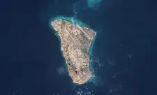 ABŞ Prezidenti İranın Xarq adasının bombalanmasından danışıb: Sıradan çıxarılıb