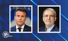 Makron Pezeşkiandan hücumları dayandırmağı tələb edib