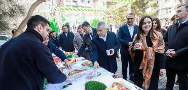 Paytaxtın abad məhəllələrindəki Novruz şənlikləri davam edir