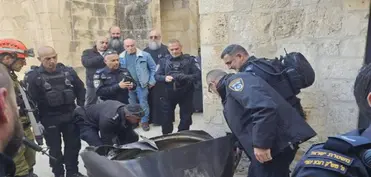 KİV: İranın son zərbəsi zamanı Netanyahunun ofisinin yaxınlığına raket parçaları düşüb