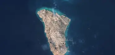 ABŞ Prezidenti İranın Xarq adasının bombalanmasından danışıb: Sıradan çıxarılıb