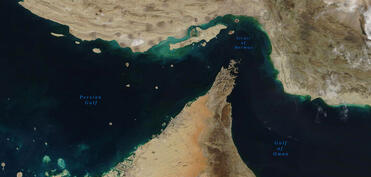 İran Hörmüz boğazından keçid şərtlərini açıqlayıb