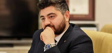 “Vaşinqton üçün hər iki lider baş ağrısına çevrilib”