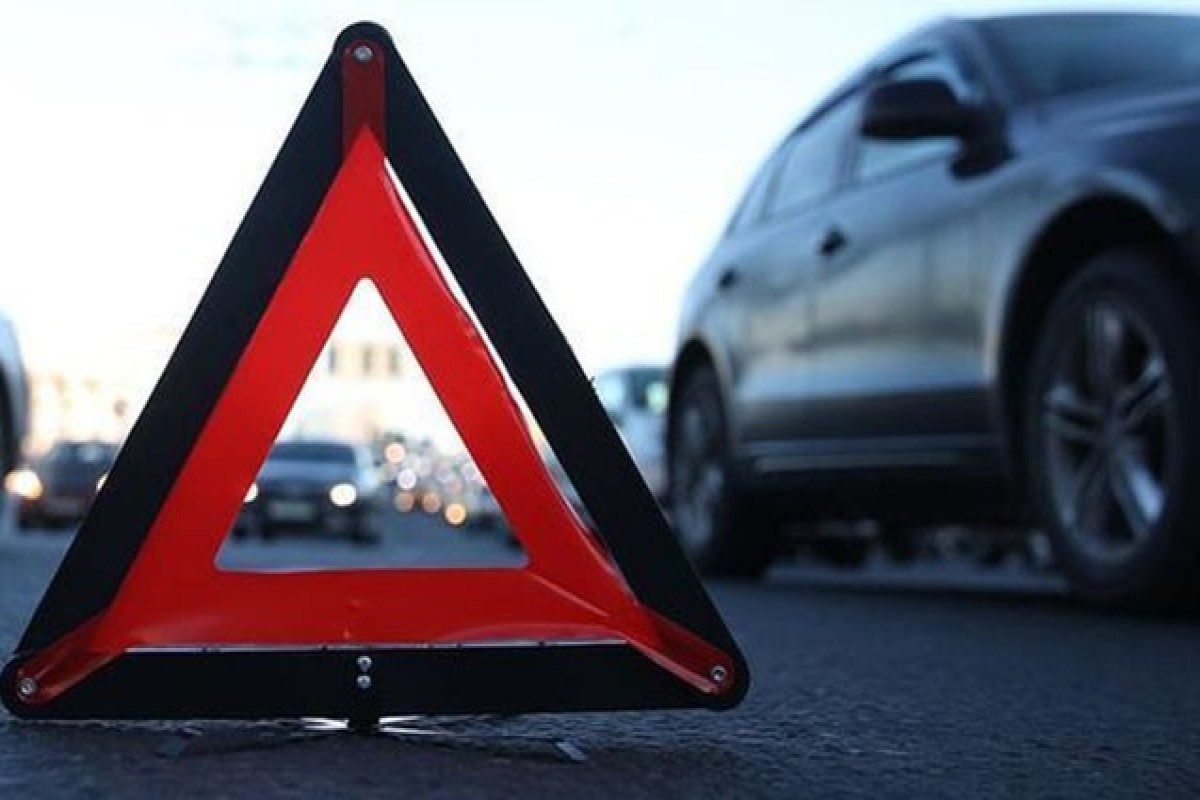 Ağstafada iki avtomobil toqquşub, 3 nəfər xəsarət alıb