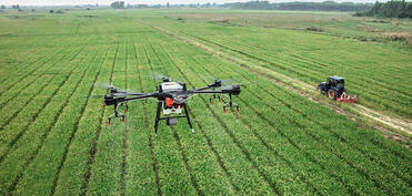 Kənd təsərrüfatında yenilik: dron və robot texnologiyaların tətbiqi nəyi dəyişəcək?