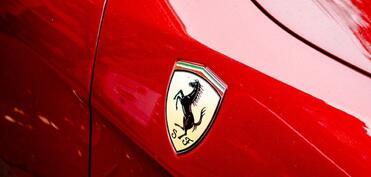 "Ferrari" Yaxın Şərqə tədarükü dayandırıb