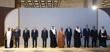 Ceyhun Bayramov Ər-Riyadda keçirilən görüşdə iştirak edib