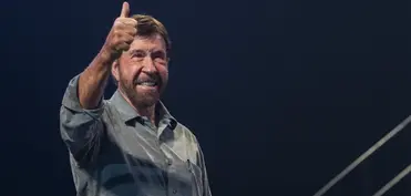 Amerikalı aktyor Çak Norris xəstəxanaya yerləşdirilib