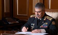 Azərbaycan müdafiə naziri Türkiyə və Qətərə başsağlığı verib