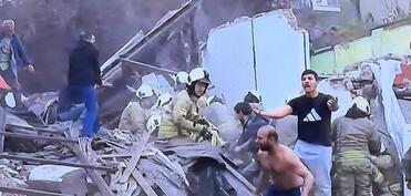 İstanbulda yaşayış binası uçub, yaralılar var - YENİLƏNİB