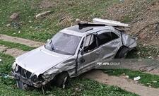 Tovuzda minik maşını aşıb, ölən var - FOTO