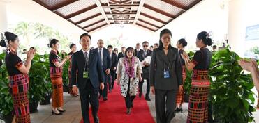 Sahibə Qafarova Çinə səfər edib