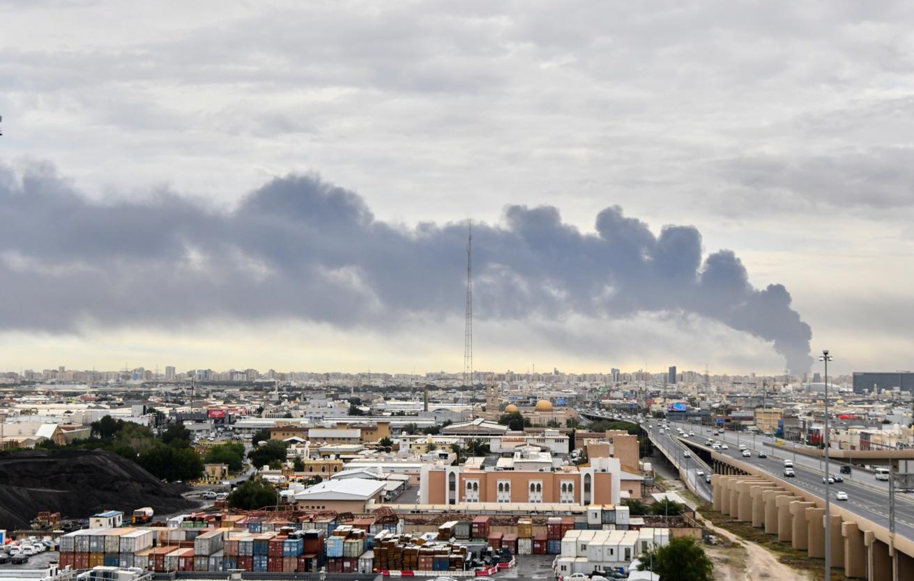 SEPAH: "Bəhreyn və Küveytdəki ABŞ hərbi obyektlərini vurduq"
