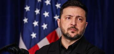 Zelenski: "Donbasdan çəkilmək müqabilində verilən təhlükəsizlik zəmanətləri bizi qane etmir"