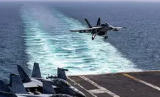 Tramp: "ABŞ aviadaşıyıcısına eyni vaxtda 17 istiqamətdən hücum edilib"