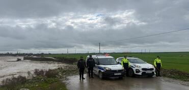 Sel suları Arat-Curuxlu-Maşadqanlı kənd avtomobil yolunun bir hissəsini yararsız hala salıb