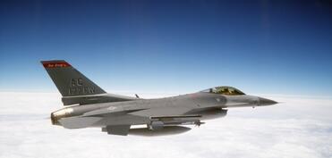 ABŞ-a məxsus F-16 qırıcısı Səudiyyə Ərəbistanında təcili eniş edib