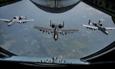 ABŞ Yaxın Şərqə əlavə 12 "A-10" hücum təyyarəsi göndərib