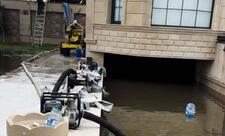 Bakının qəsəbələrində yağış fəsadlarının aradan qaldırılması davam etdirilir