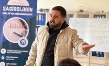“Şagirdlərin Maliyyə Mühəndisliyi” qrant layihəsi çərçivəsində keçirilən təlimlər uğurla davam edir