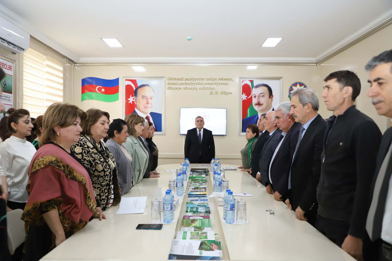 Elmi-Tədqiqat İnstitutunda anım tədbiri keçirilib