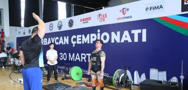 FHN əməkdaşı ölkə çempionatında 2 qızıl medal qazanıb