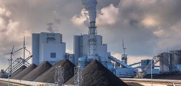 Qazaxıstanda 8 yeni kömür elektrik stansiyası tikiləcək