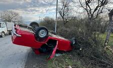 Balakəndə avtomobil aşıb, xəsarət alanlar var