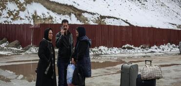 Tehran sakinləri: “İran gözlərimizin qarşısında məhv edilir”