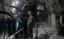 Ukrayna Luqanskda kömür şaxtasına zərbə endirib, 41 mədənçi yerin altında qalıb