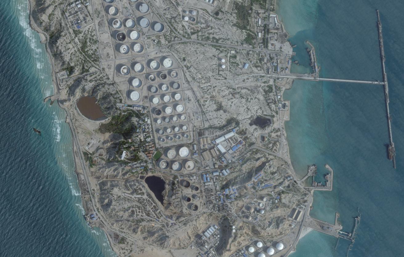 ABŞ və İsrail Xark adasına zərbə endirib