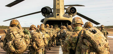 Fellon: "İrana quru qoşunlarının yeridilməsi qaçılmazdır"