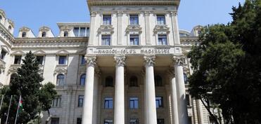 Azərbaycan XİN BƏƏ-nin Suriyadakı səfirliyinə edilən hücumu qınayıb