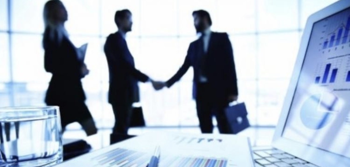 Qazaxıstanda qadınlar iqtisadiyyatı ələ alır: Sahibkarlıqda yeni güc balansı