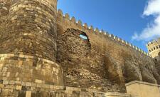 İçərişəhər Qala divarlarında aşınma: Dünyanın hər yerində açıq hava altında olan abidələrin üzləşdiyi problem