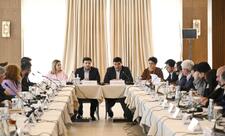 Azərbaycan və Ermənistan nümayəndələrinin iştirakı ilə növbəti ikitərəfli dəyirmi masa keçirilir - FOTO - YENİLƏNİB