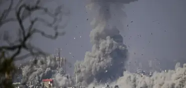 Livanda gərginlik: İsrail "Hizbullah"ın mövqelərini atəşə tutur