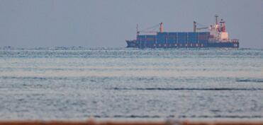 ABŞ-ın blokada təhdidləri dünya ticarətini iflic edir