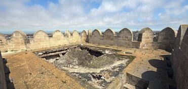 Böyük Mərdəkan qəsrində çökmə olub - FOTO