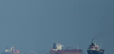 “Bloomberg”: ABŞ Hörmüz boğazının blokadasını pozan gəmiləri ələ keçirə bilər