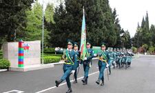 Hərbi xidməti başa vuran sərhədçi əsgərlər evlərinə yola salınıb