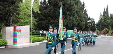 Hərbi xidməti başa vuran sərhədçi əsgərlər evlərinə yola salınıb