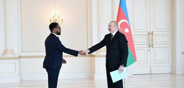 Prezident İlham Əliyev Somalinin yeni səfirini qəbul edib - YENİLƏNİB