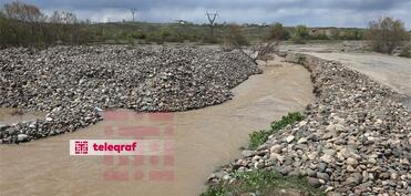Ağstafaya sel gəlib - Bəzi kəndlərlə gediş- gəliş çətinləşib